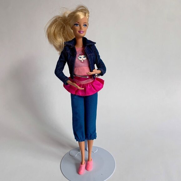 1998 Mattel Barbie Blonde with Lever on Back Moving Arms - Picture 1 of 8